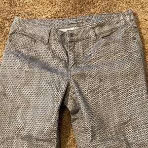 PRANA PANTS. SIZE 10/30. GRAY AND WHITE PATTERN. NWOT